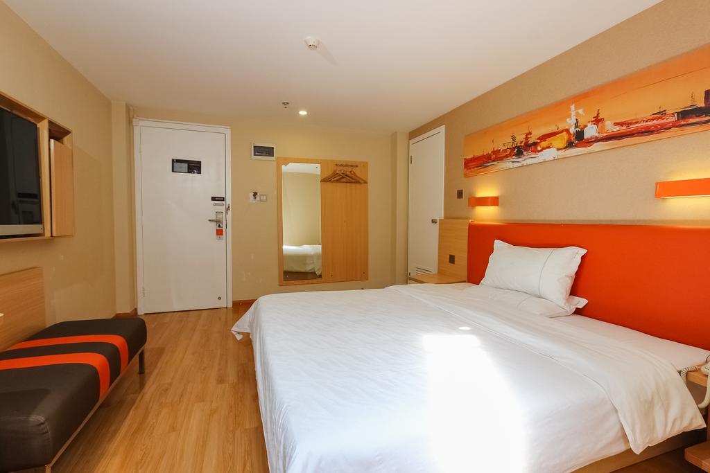 7Days Premium Guangzhou Tianhe Shipaiqiao Hotel Exterior photo